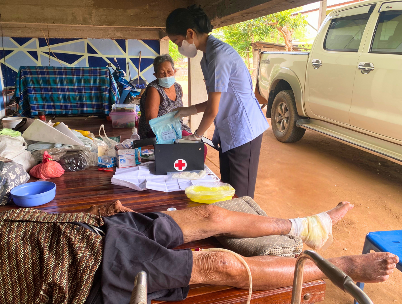 Fragile but Not Distant: Bonds of Rajabhat bring you close